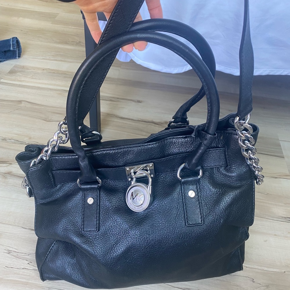Michael Kors Hamilton black shoulder bag